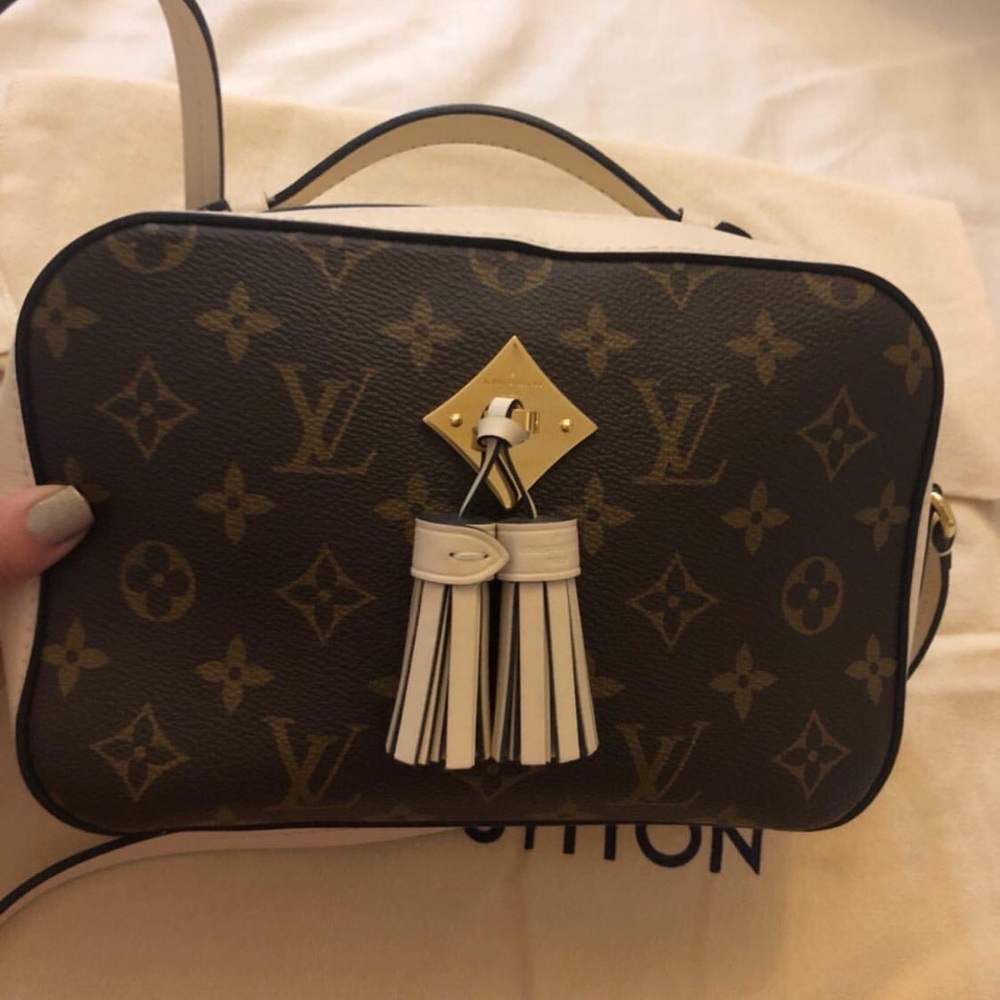 For Sale Like New Louis Vuitton Saintonge